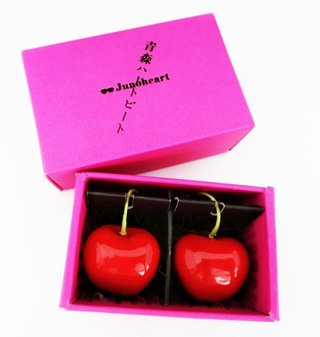 高級サクランボ、1粒3万円   青森・八戸で初競り 