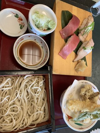 &#x{11:F8E2};なんでもいｰから&#x{11:F8E2};