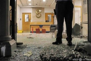 反ワクチン派のデモ隊がテレビ局を襲撃【キプロス】