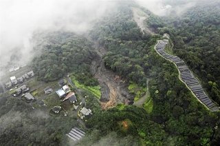 【朗報】小泉進次郎環境相､仕事する！災害招く恐れのある山林の太陽光発電を規制する考え
