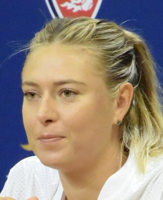 シャラポワさん　日本のお菓子ラブは本物　「すいかグミ」手に「日本へ行く日が待ち切れない」 