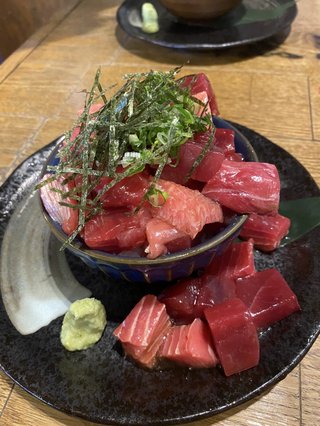 &#x{11:F8E2};なんでもいｰから&#x{11:F8E2};