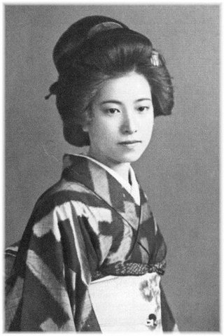 太宰治と一緒に玉川上水に心中した一般人の美容師