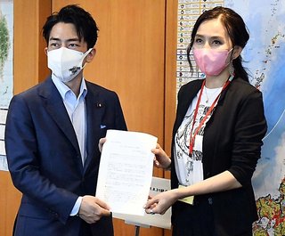 杉本彩さん＜過去最大級の飼育崩壊」＞と行政批判！小泉環境相に悪質ペット業者取り締まり強化要請