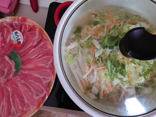 &#x{11:F8E2};なんでもいｰから&#x{11:F8E2};