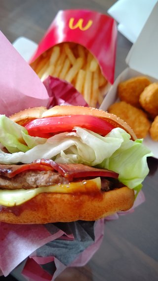 ダラ奥の昼食なに?