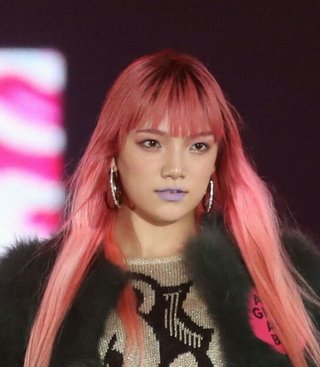 元「E-Girls」須田アンナ＆YURINO“密フェス”参加謝罪も…視聴者からは厳しい声が