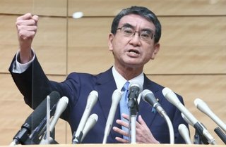 河野氏、ワクチン相後任「いらないかも」ロックダウン検討も表明
