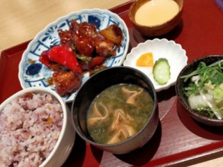 【【　小林麻耶・吟　】】　語り部屋