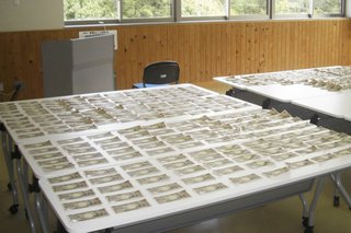 家庭ゴミから大量の紙幣　三重県津市