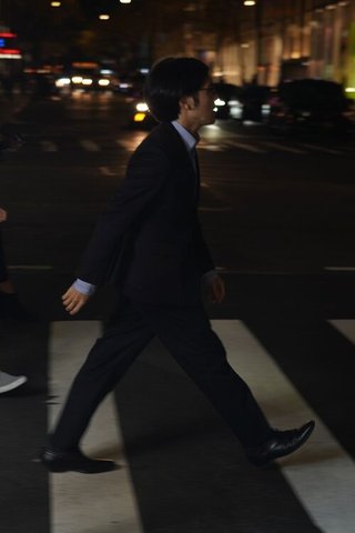 渡米二日目の小室圭さんのリラックスした様子が激写されるも、等身がおかしい