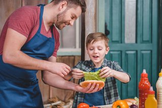 米国の4～7歳の約40%「ホットドッグやベーコンは野菜」と思っている
