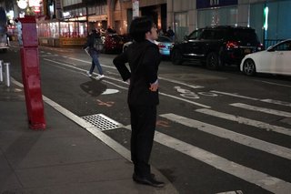 渡米二日目の小室圭さんのリラックスした様子が激写されるも、等身がおかしい