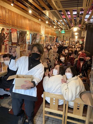 SOPHIA松岡充、女子ファンと天下一品を貸切→ 全員こってり