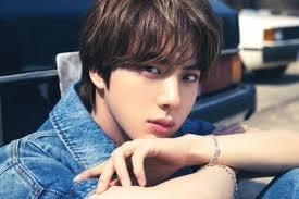 《BTSの推しの写真を貼り美しさにため息つく専用トピ》
