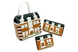 横浜元町ユニオンのショッピングバッグを持ち歩いてる地方の人が急増中！