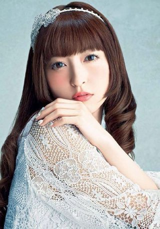 神田沙也加さん急死　ホテル高層階から転落