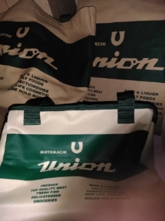 横浜元町ユニオンのショッピングバッグを持ち歩いてる地方の人が急増中！