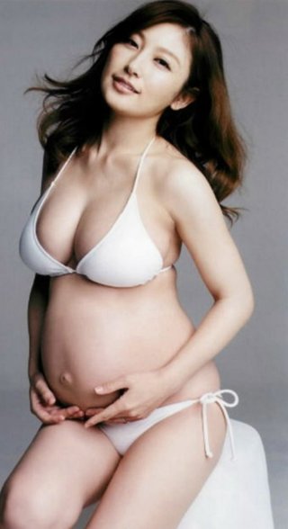 芸能人のマタニティフォト