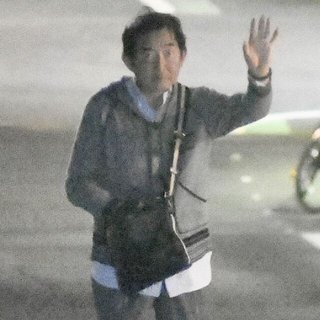 石田純一 仕事激減でレギュラーも消滅…3億円豪邸を12月に売却していた