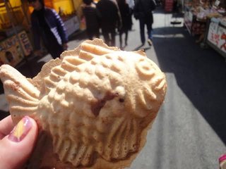 日本のたい焼きは韓国のフナ焼き(プンオパン)のパクリです
