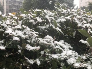東京駅のあたり  雪がちょっと積もったよ。