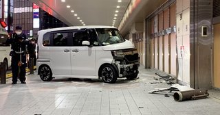 【大阪】天王寺の商業施設「天王寺ＭＩＯプラザ館」 に車突っ込む　運転の男性ら２人搬送 