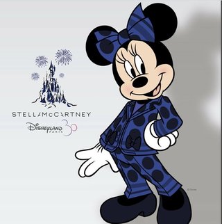 ミニーマウス　初のパンツスーツ