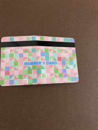 このポイントカードはどこのかわかりますか？