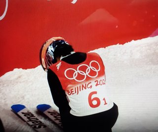 高梨沙羅 涙のオリンピック ●中国の操作で金メダルを奪われた