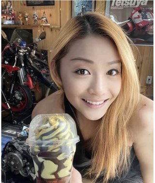 “美女”になった50代おじさんの日課「メイクはもちろん毎朝しています」