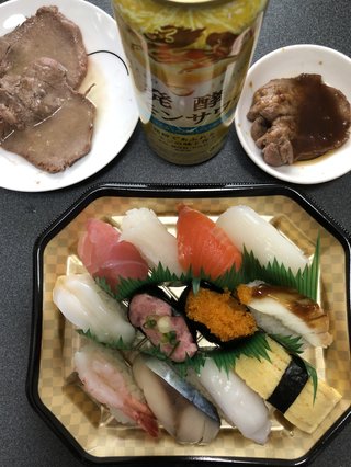 今お酒飲んでる人～