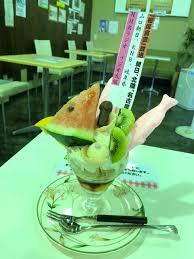 氷見市の「だんこちんこパフェ」