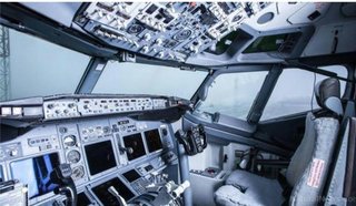 ユナイテッド航空、ワクチンを接種しなかった従業員を呼び戻すことを決定ww 