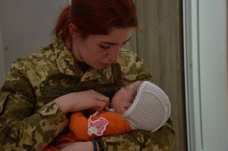 【人身売買】ウクライナで赤ちゃん2人を誘拐した中国人2人組､ルーマニアとの国境で逮捕される