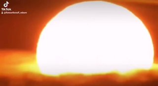 9300億マイル離れているはずの太陽の向こうに雲が？ 太陽の後ろに雲がある？ww 