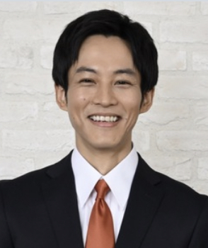 松坂桃李、顔長くない？