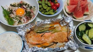 お昼のお昼ごはん