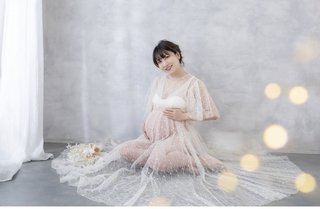 第２子妊娠中あいのり桃、シースルーのマタニティーフォト披露「神秘的」「天使か女神様みたい」