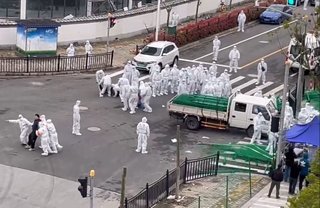 【中国上海市】ロックダウンは嘘だよ。全世界に毒ワクチンを接種させるための小細工だよ