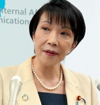 このバッジをつけている人を信用出来ないのは何故 ?