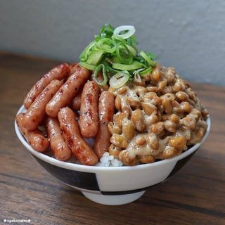 ポークビッツ納豆ごはん