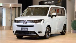 ７年ぶり全面改良、ミニバン「ステップワゴン」２７日発売…室内容積はホンダ国内販売車で最大に