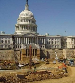 トルコで空から何かが降ってきた。 宇宙がないという証左だよ