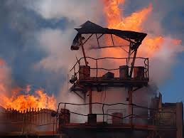 【速報】意識不明だった自衛官1人が死亡　自衛隊車両が道路から川に転落　