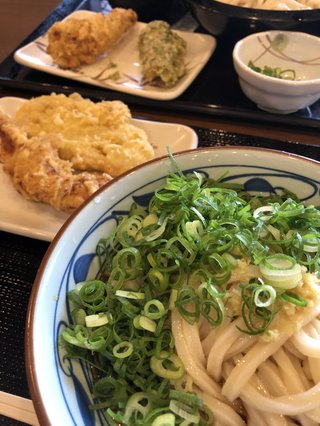 ダラ奥の昼食なに?