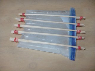 ダイソーの極太氷つくるやつ、500mlのものに合わせた氷はどうやってつくるの？