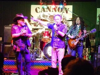 沖縄県知事の玉城デニー氏が新型コロナ感染、前日にノーマスクライブ【沖縄県】