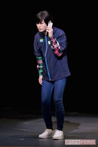 氷川きよし、マリーアントワネット風ドレス姿でハッピーオーラ全開！ ステージで見せた9変化