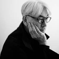 【韓国】楽曲を盗作したユ･ヒヨル､坂本龍一に許される（※その他の盗作問題は未解決)